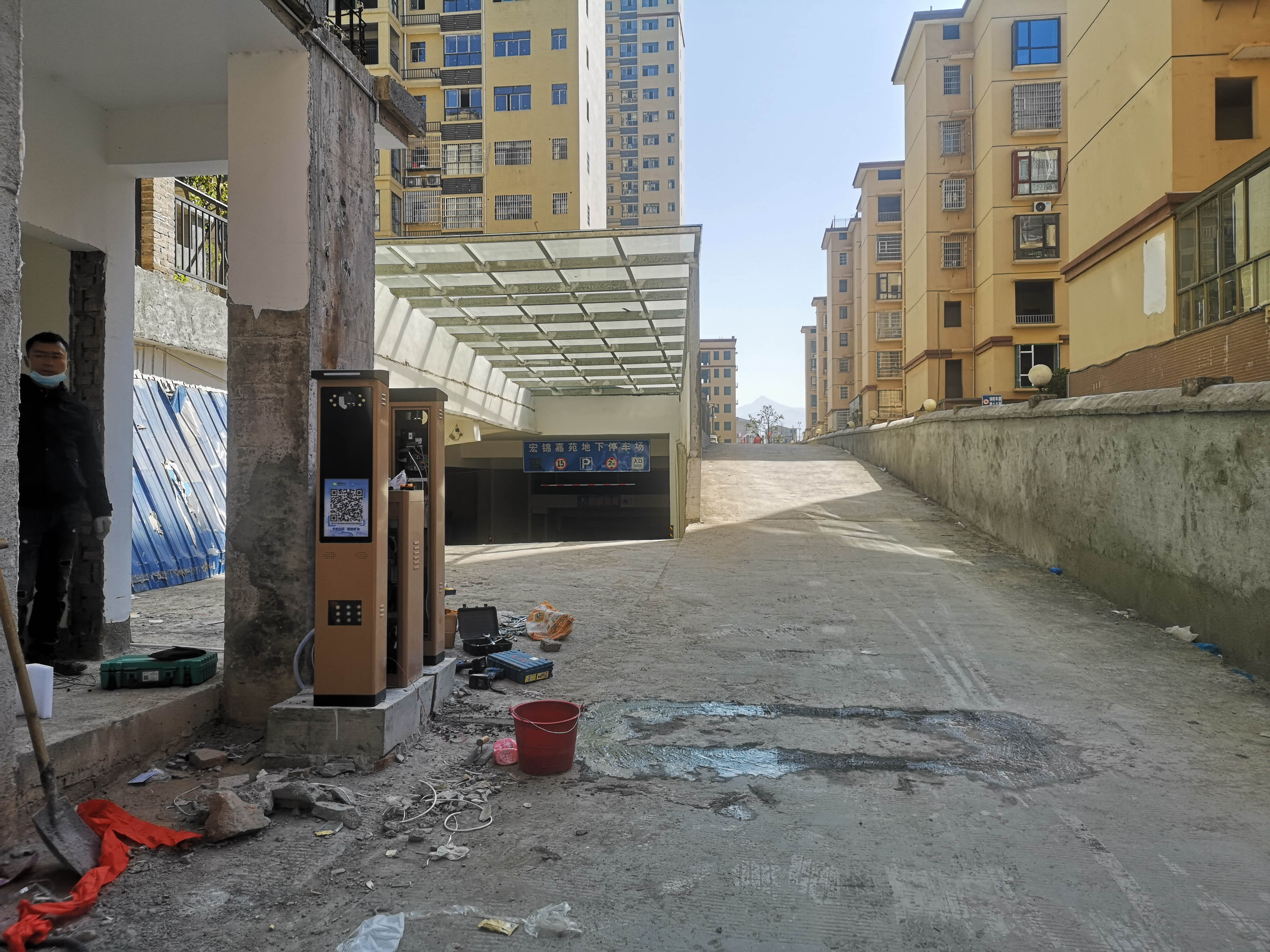 長沙雷隆智能科技有限公司,車牌識別系統(tǒng),停車收費系統(tǒng),車牌識別一體機,智能通道閘,湖南車牌識別道閘系統(tǒng),人行通道閘,智能道閘